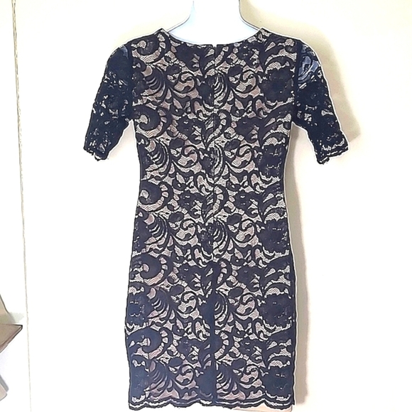 R&K Black Lace Dress Stretch Midi nude lining zipper back crew neck short sleeve - Picture 2 of 5